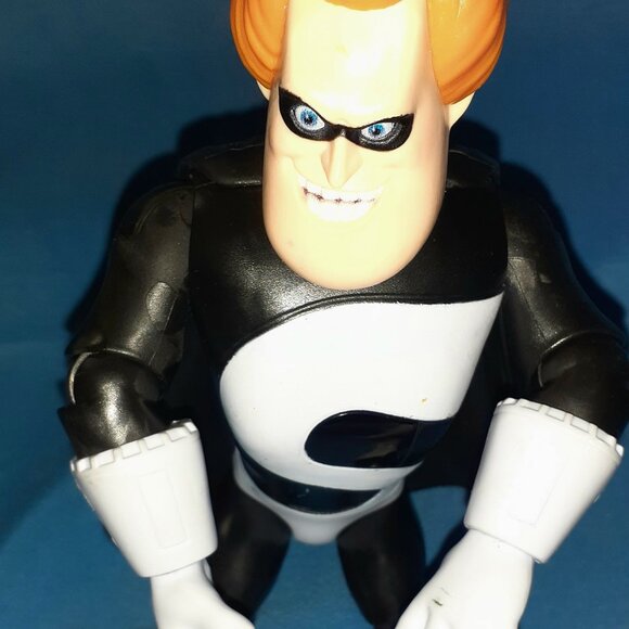 TALKS! Disney Pixar THE INCREDIABLES SYNDROME Interactive/Talking Action Figure - Picture 5 of 5